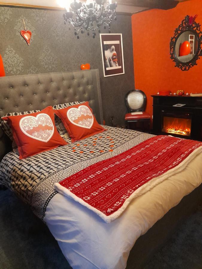 Love Room Le Rouge Et Noir Barr Exteriör bild