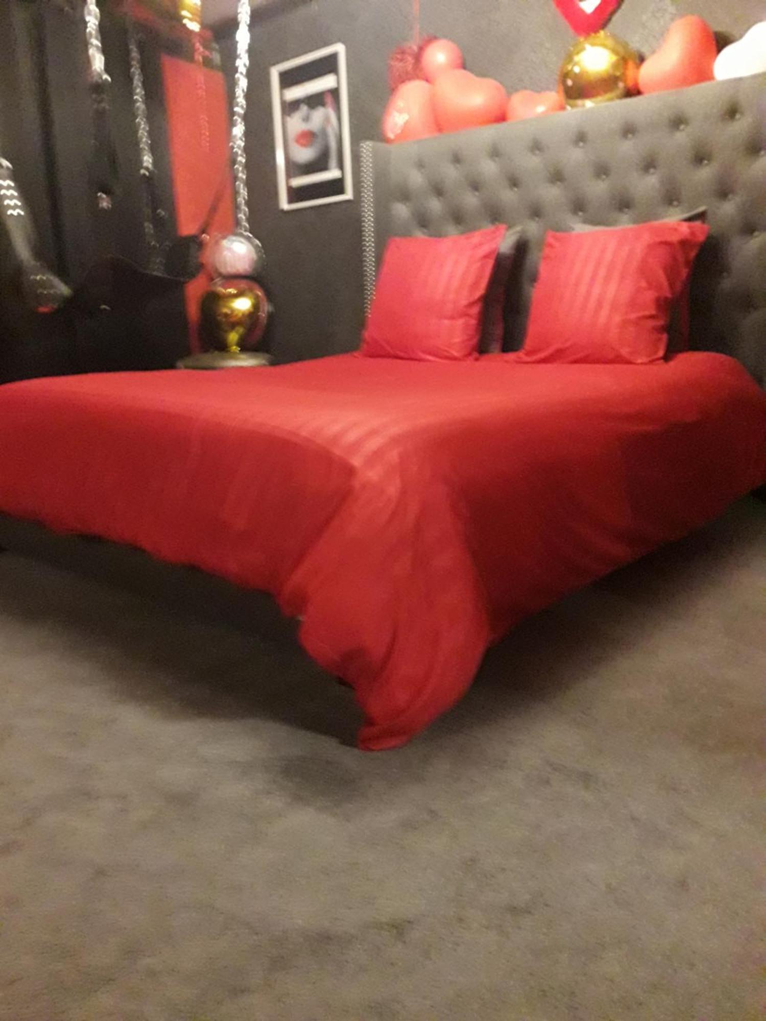 Love Room Le Rouge Et Noir Barr Exteriör bild